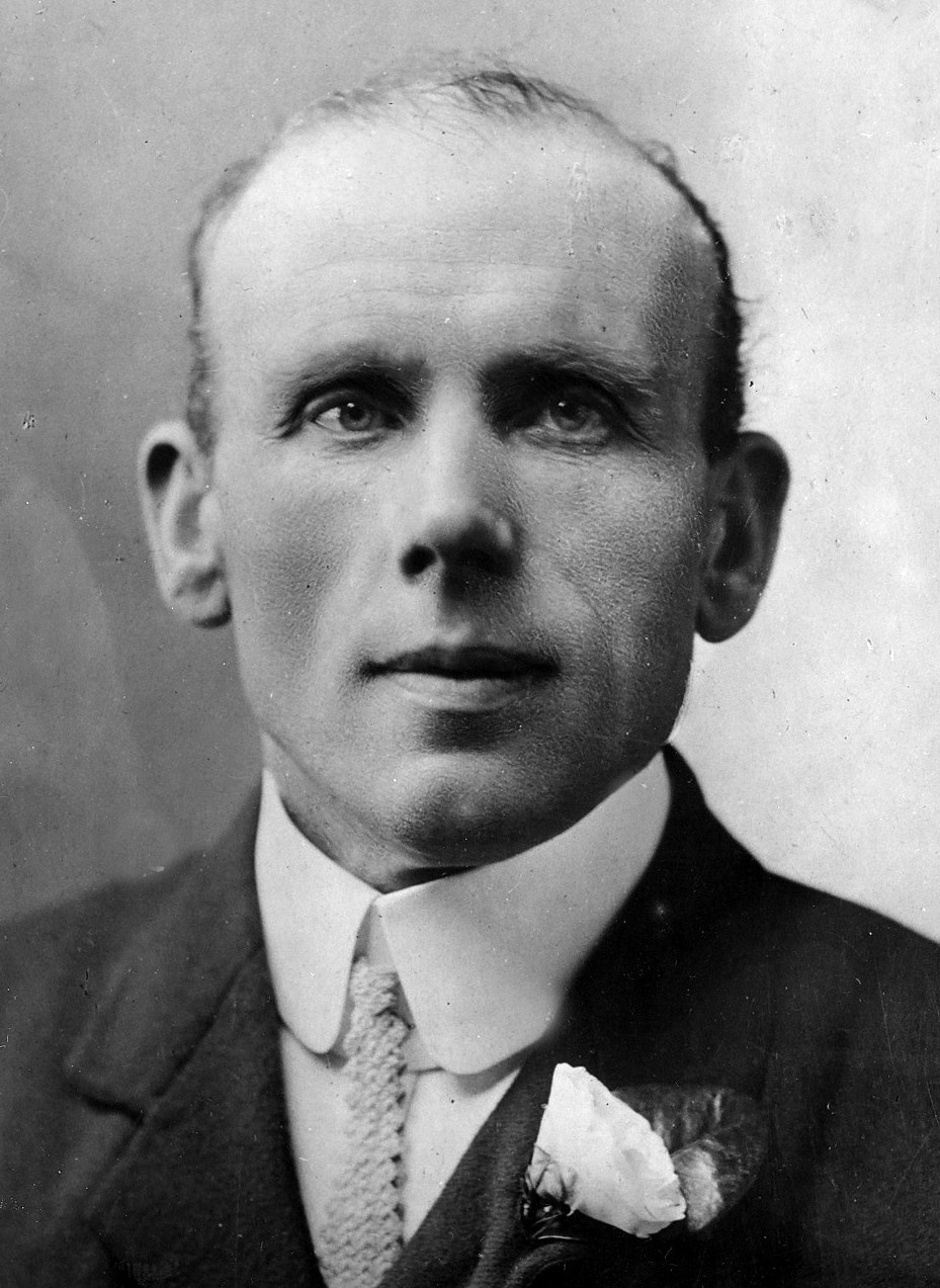 Portrait photograph of John Henry George Lee, known as The Man They Could Not Hang, in formal Edwardian attire